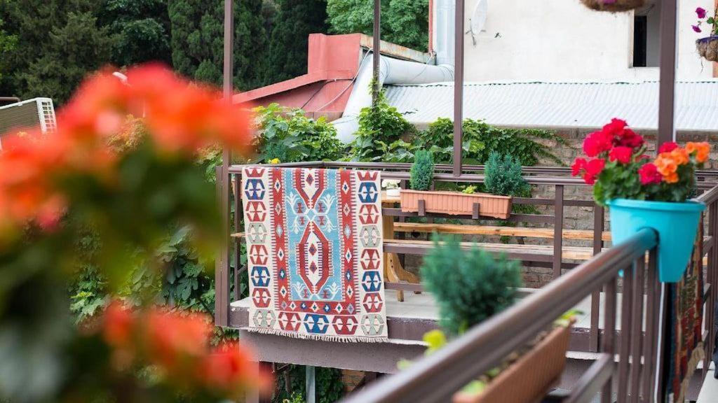 Gallary Hostel Tbilisi Exterior foto